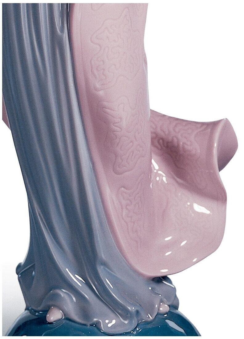 Lladro Figura Virgen Con Ramo