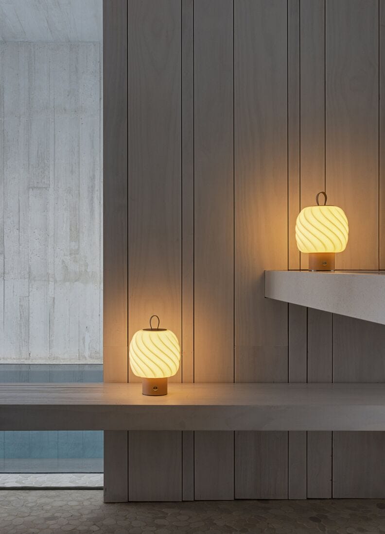 Lladro Lámpara Portátil Ice Cream. Mediana. Nude