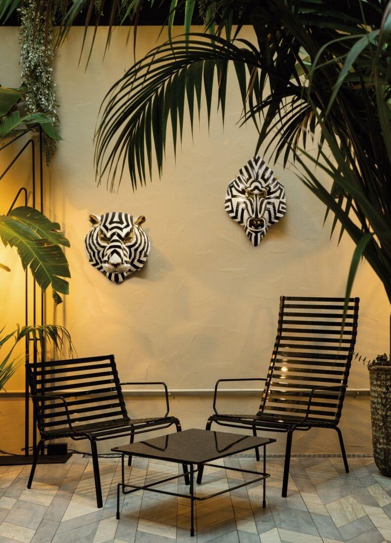 Lladro Máscara Tigre. Negro Y Oro