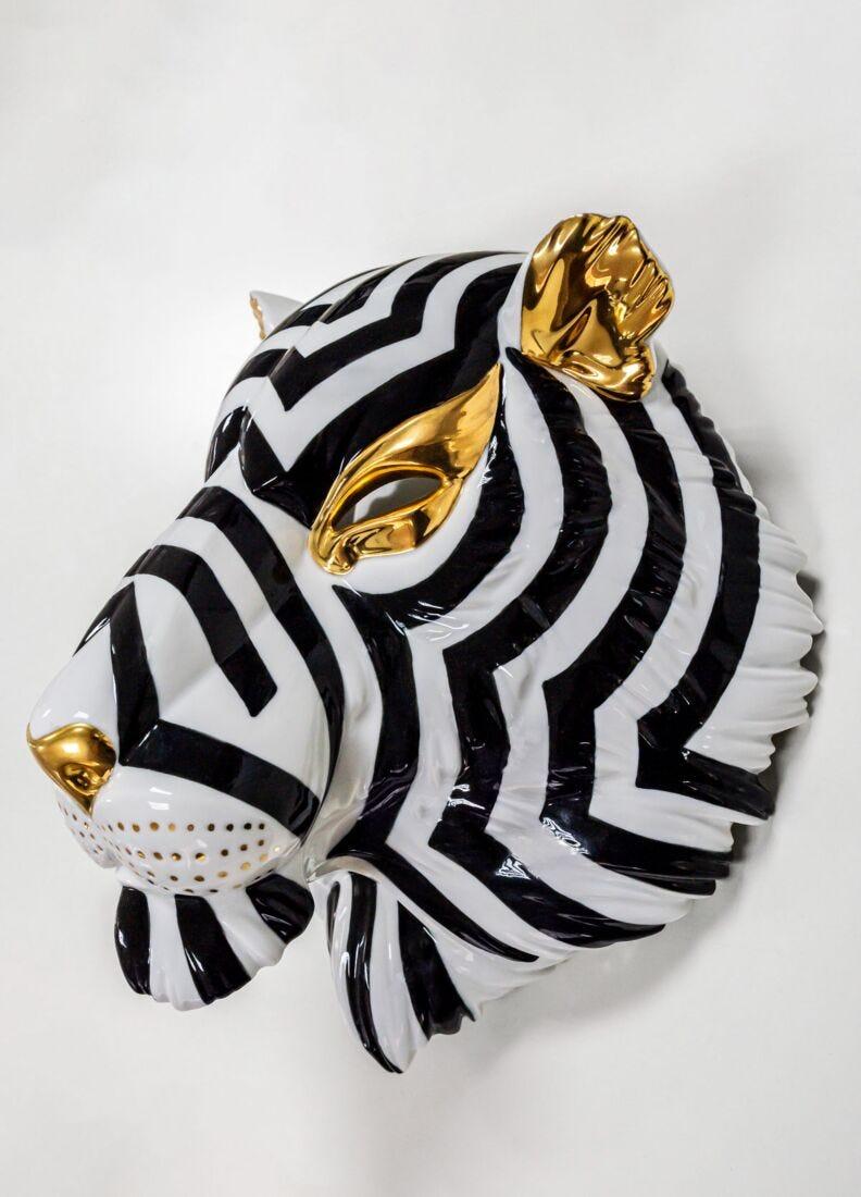 lladro Máscara Tigre. Negro y oro