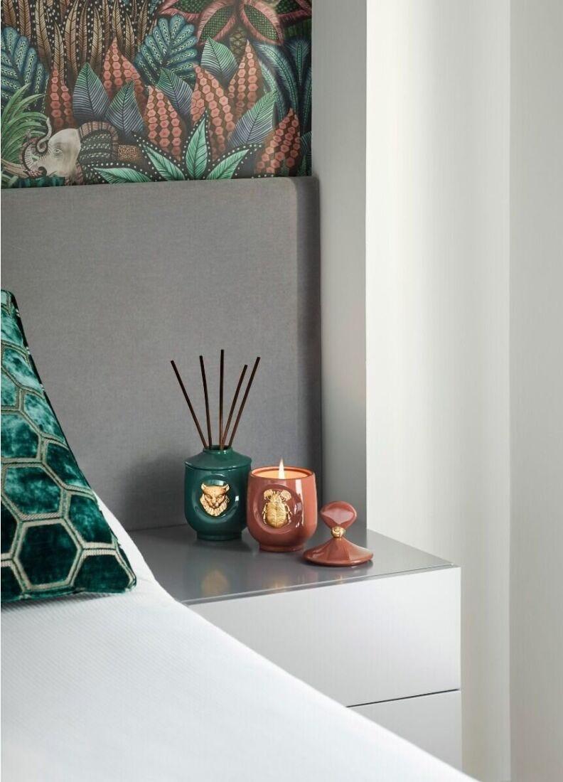 Lladro Vela Lince Luxurious Animals. Aroma Redwood Fire