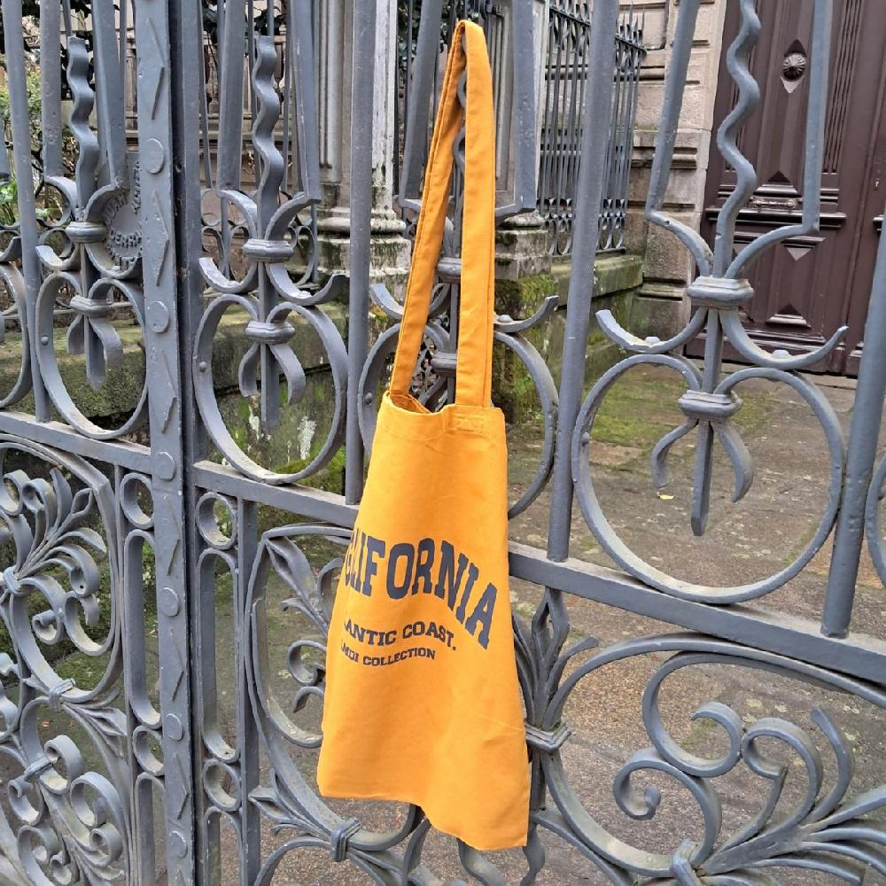 lmdi collection Bolsa “Galifornia Atlantic Coast” Cúrcuma