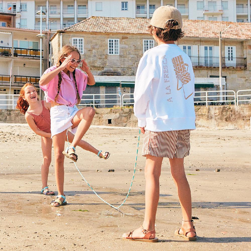 lmdi collection Sudadera A la Fresca Kids color blanco