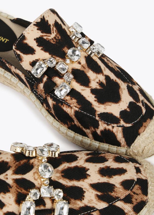 Lola Casademunt Alpargata Plana Animal Print Detalle Strass