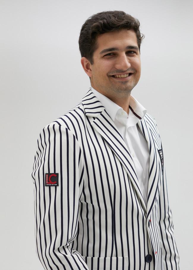 Lola Casademunt Blazer De Hombre De Punto Y Rayas. Limited Edition