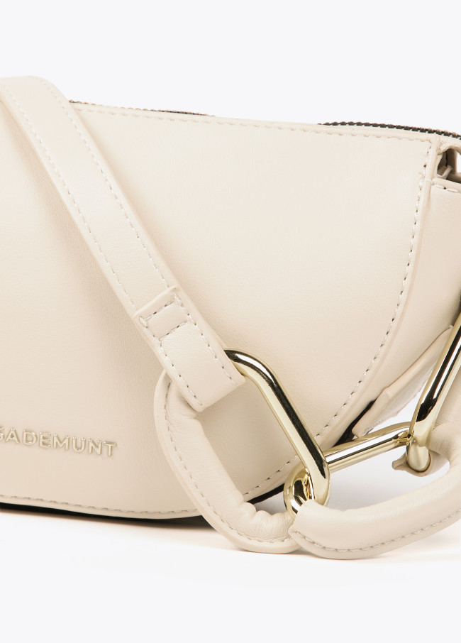 Lola Casademunt Bolso Bandolera Con Arandelas Y Cinta Logotipada