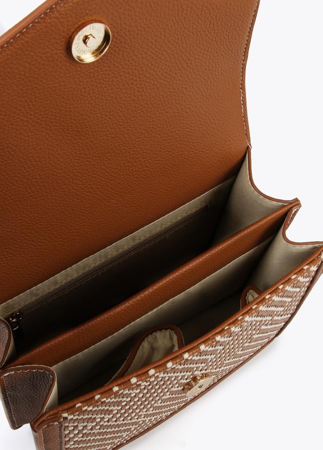Lola Casademunt Bolso Bandolera Trenzado Con Solapa