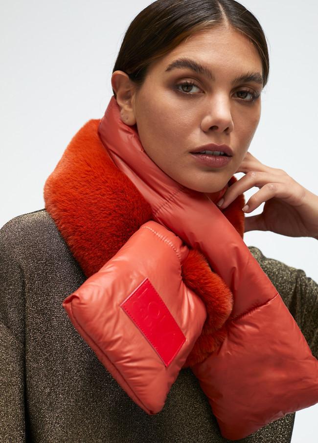 Lola Casademunt Cuello Acolchado Y Pelo Efecto Piel