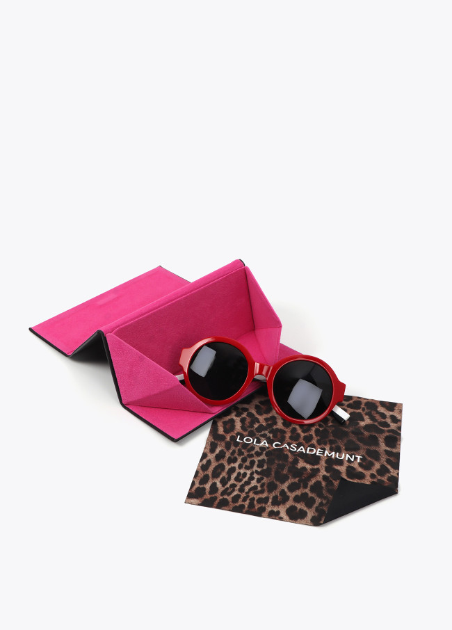 Lola Casademunt Gafa Redonda Combinada En Color Rojo