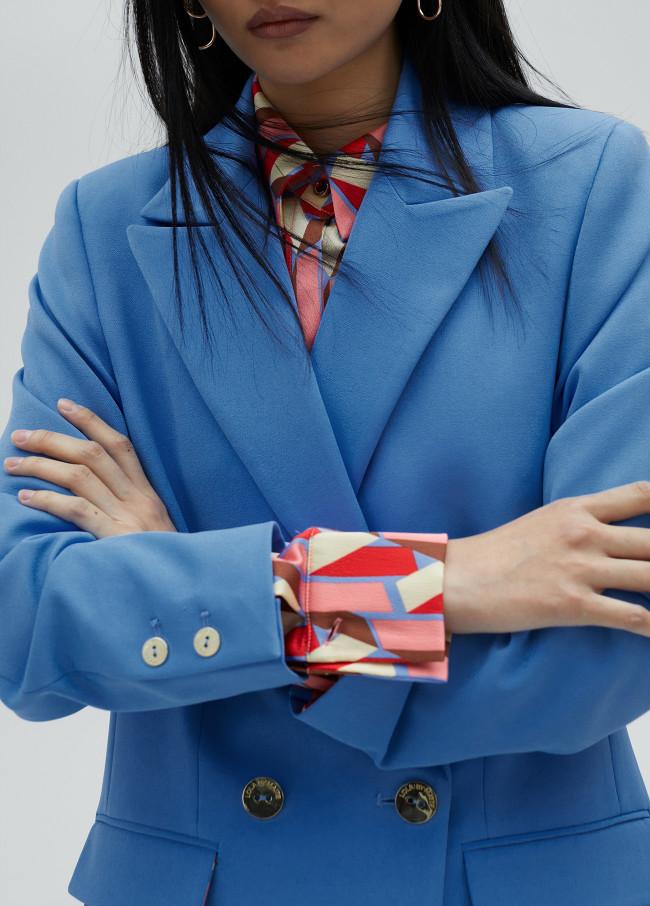 Lola Casademunt American Cruzada Azul