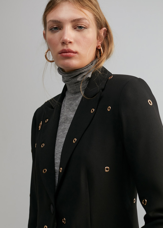 Lola Casademunt Blazer Detalle Eyelets