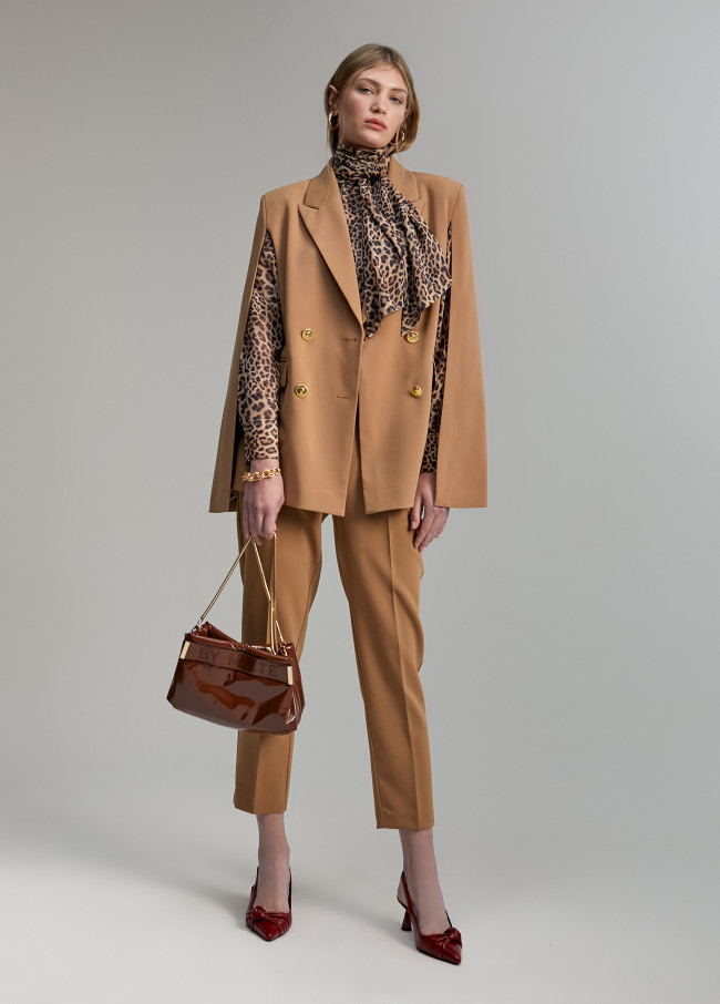 Lola Casademunt Blazer Tipo Capa