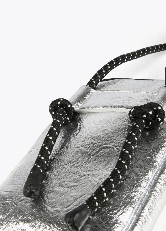 Lola Casademunt Bolsito Porta Móvil Metalizado