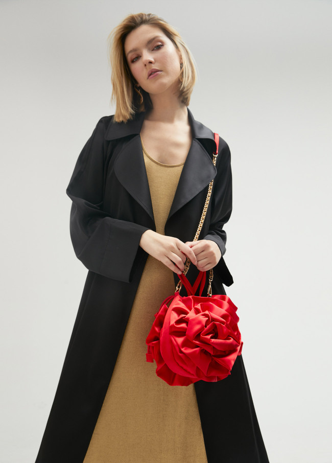 Lola Casademunt Bolso Flor En Satén