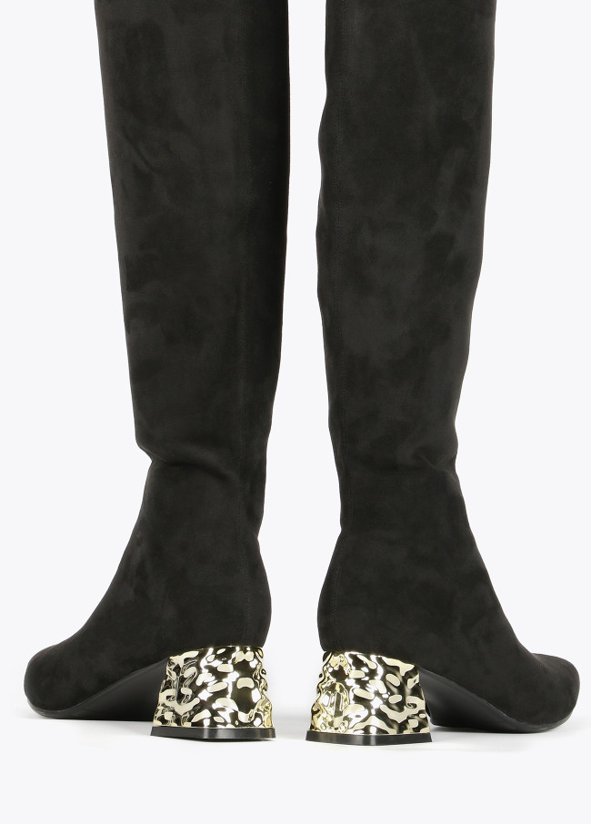 Lola Casademunt Bota Caña Alta Con Tacón Dorado