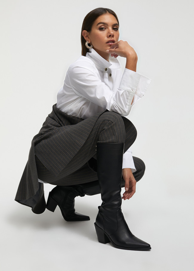 Lola Casademunt Bota Estilo Cowboy Caña Alta