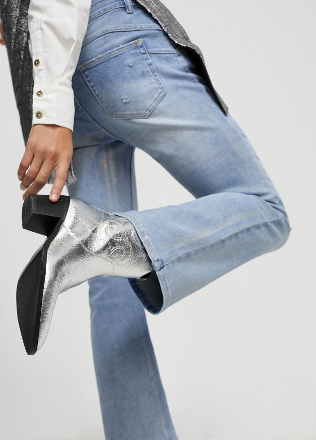 Lola Casademunt Botín Estilo Cowboy