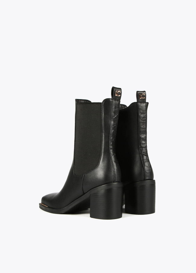 Lola Casademunt Botín Puntera Cuadrada