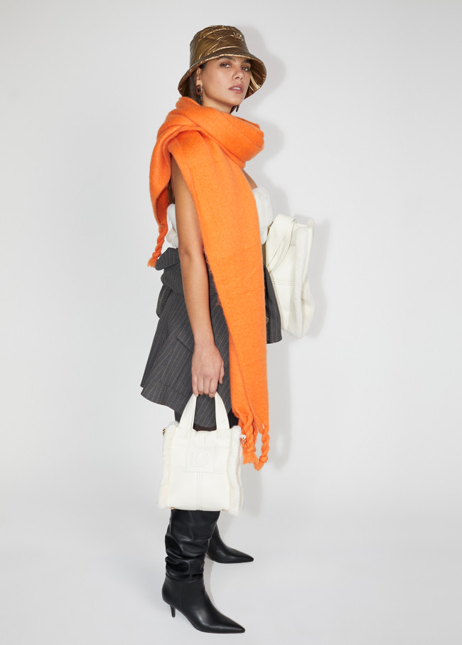 Lola Casademunt Bufanda Con Flecos Trenzados