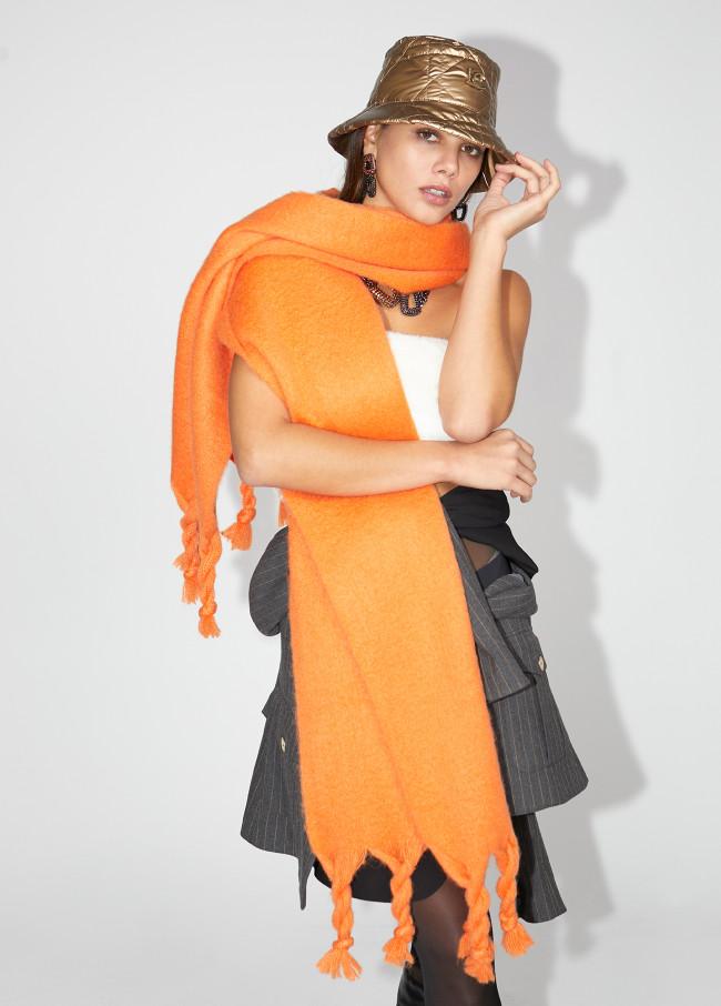 Lola Casademunt Bufanda Con Flecos Trenzados
