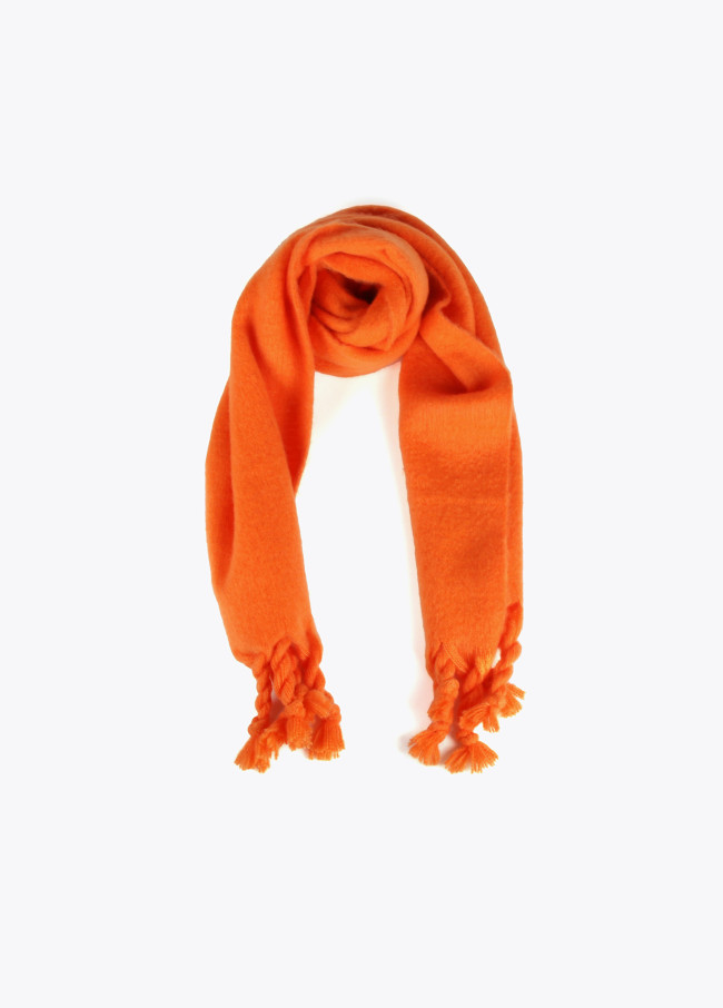 Lola Casademunt Bufanda Con Flecos Trenzados