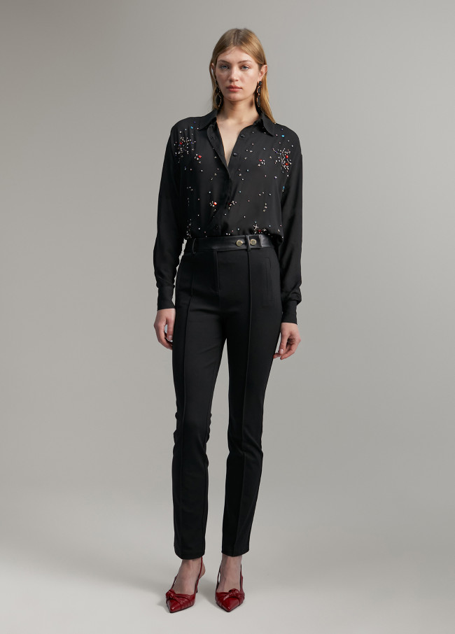 Lola Casademunt Camisa Detalle Joyas