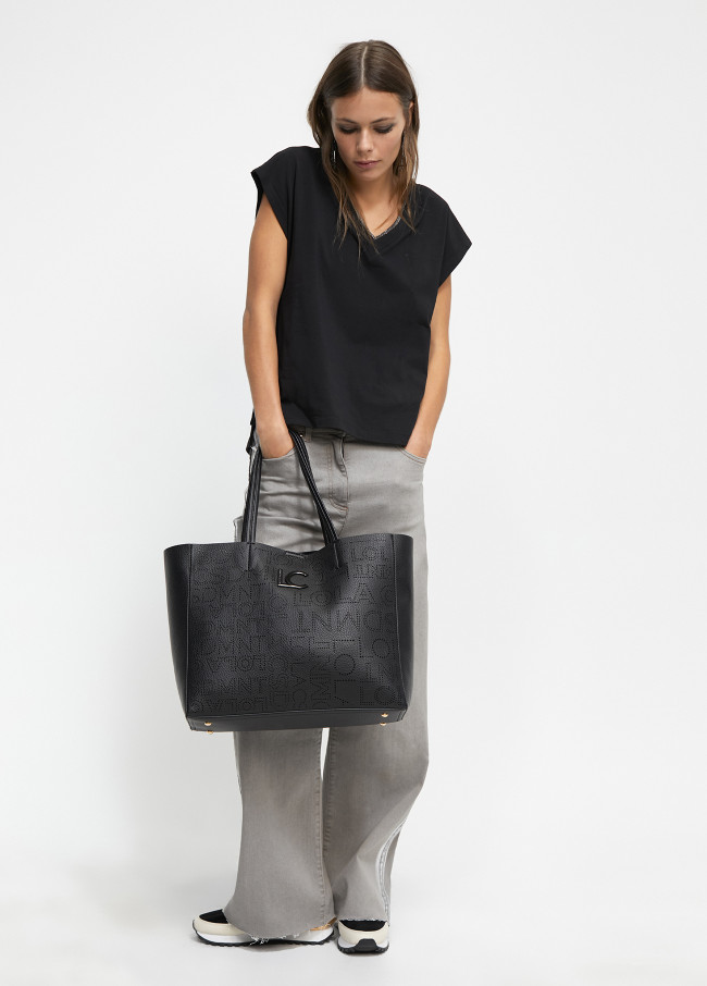 Lola Casademunt Camiseta Detalle Cadena