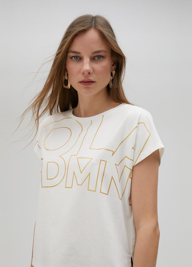 Lola Casademunt Camiseta Letras Logo Doradas