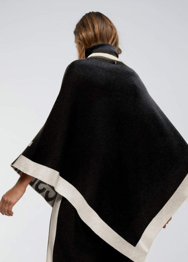 Lola Casademunt Capa De Punto