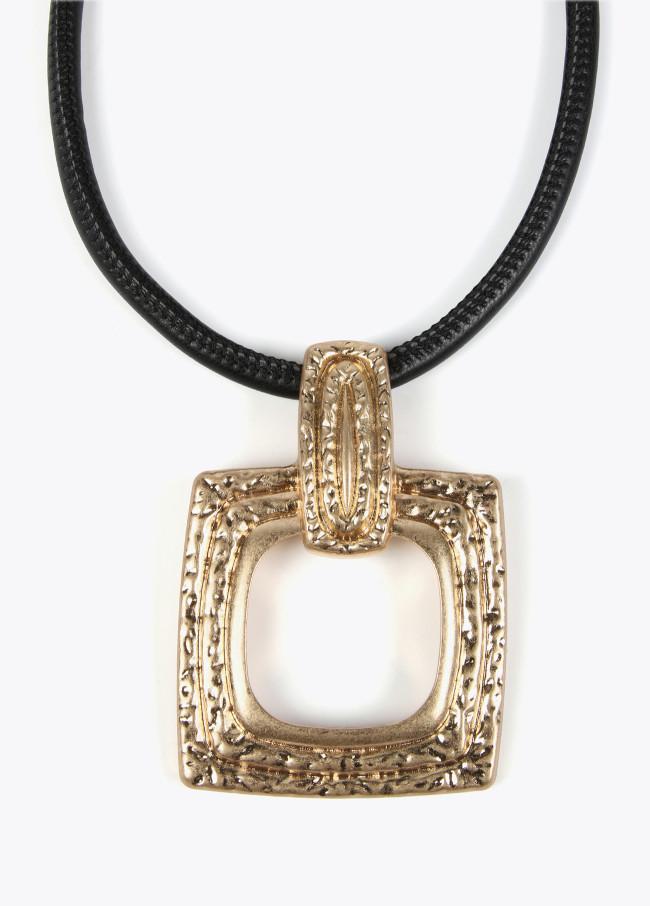 Lola Casademunt Collar Con Cuadrado Textura