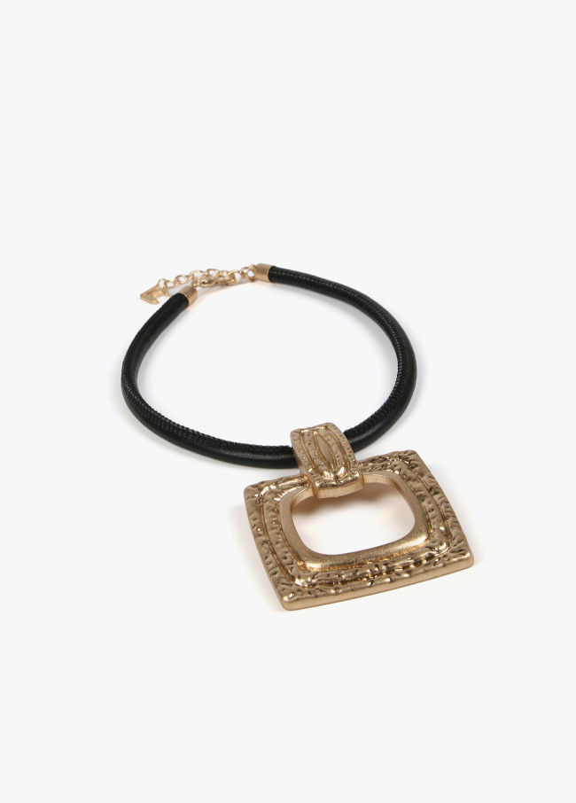 Lola Casademunt Collar Con Cuadrado Textura
