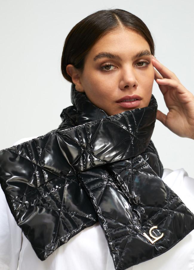 Lola Casademunt Cuello Acolchado