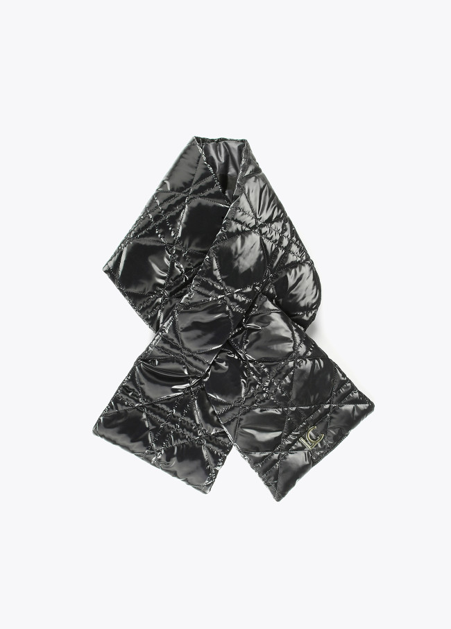 Lola Casademunt Cuello Acolchado