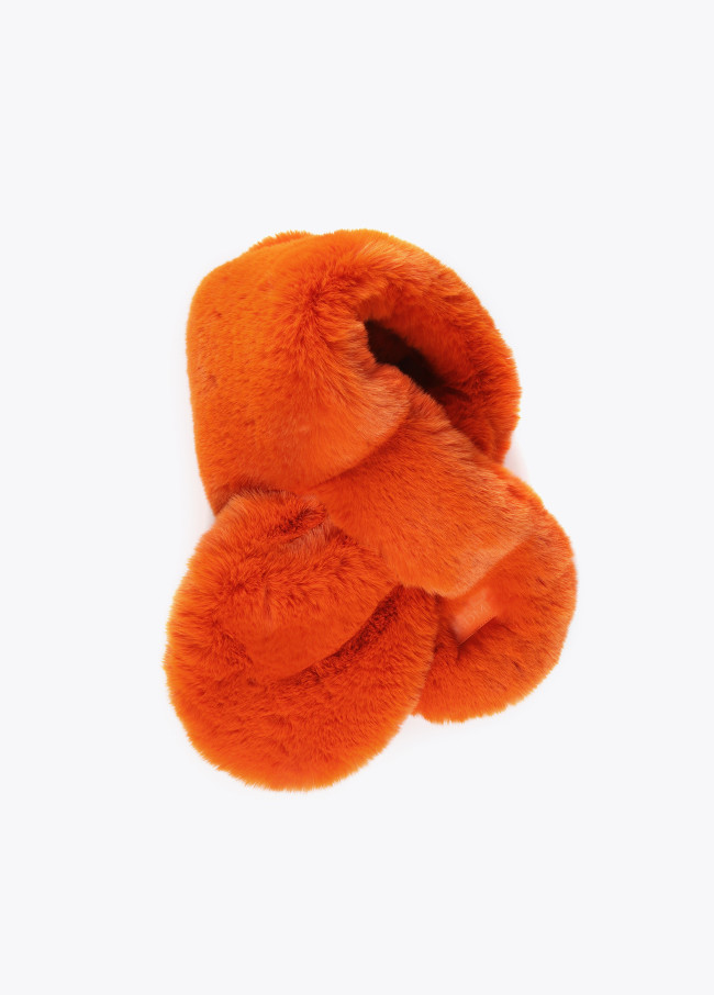 Lola Casademunt Cuello Efecto Pelo