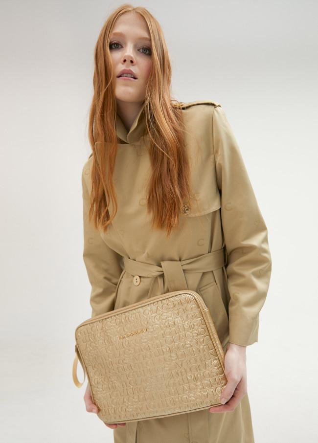 Lola Casademunt Funda Ordenador Dorada