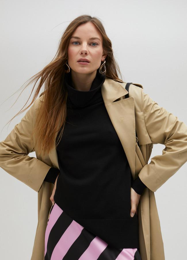 Lola Casademunt Gabardina Larga Monograma