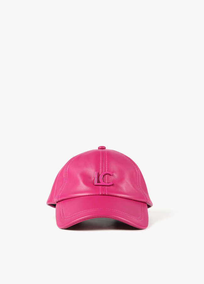 lola casademunt Gorra efecto piel