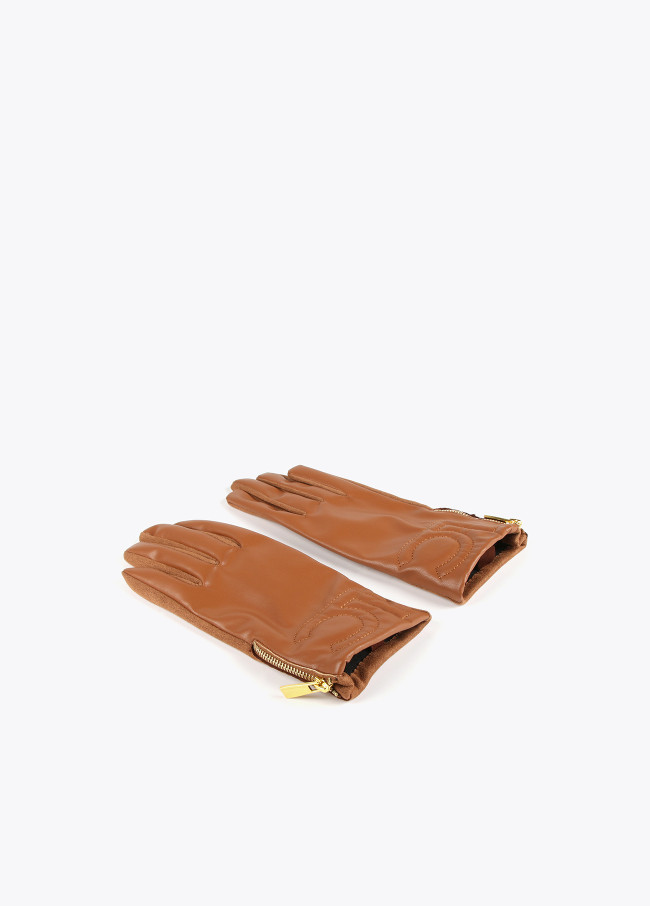 Lola Casademunt Guantes Efecto Piel