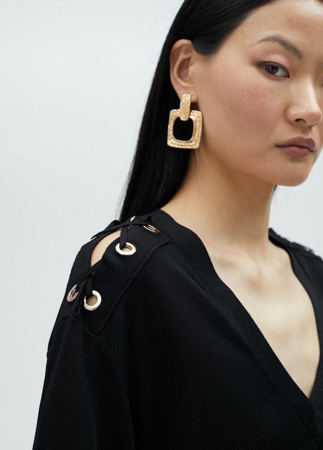 Lola Casademunt Jersey Detalle Hombro