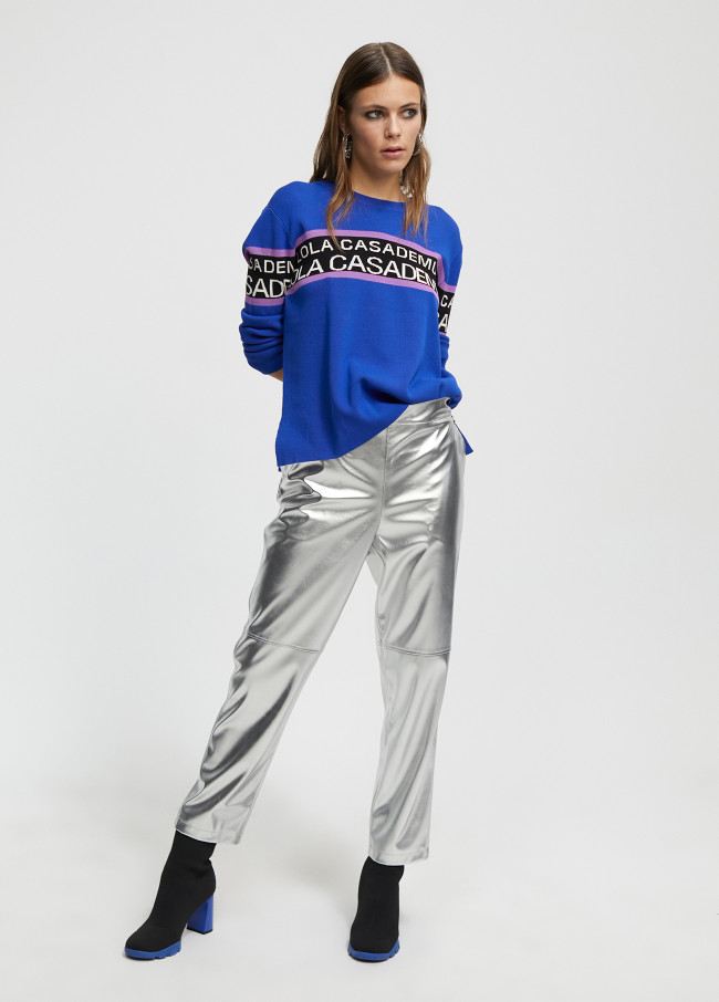 lola casademunt Jersey punto logo