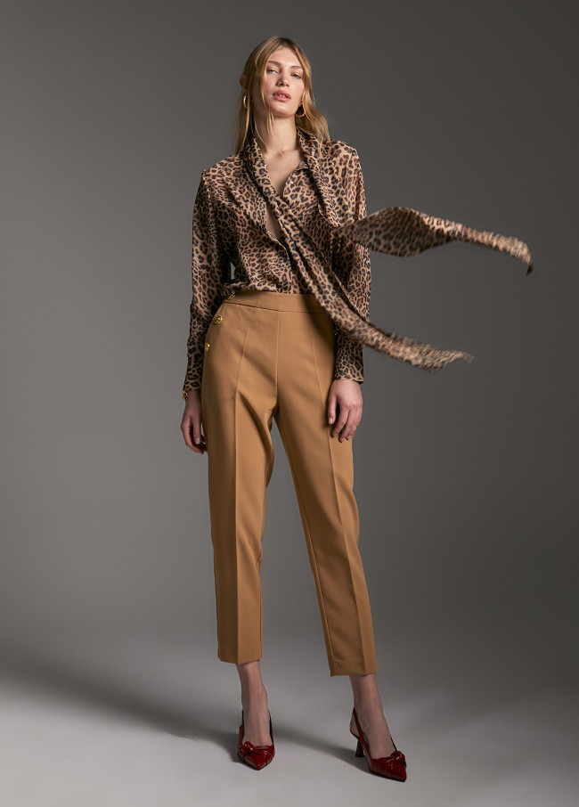 lola casademunt Pantalón detalle botones