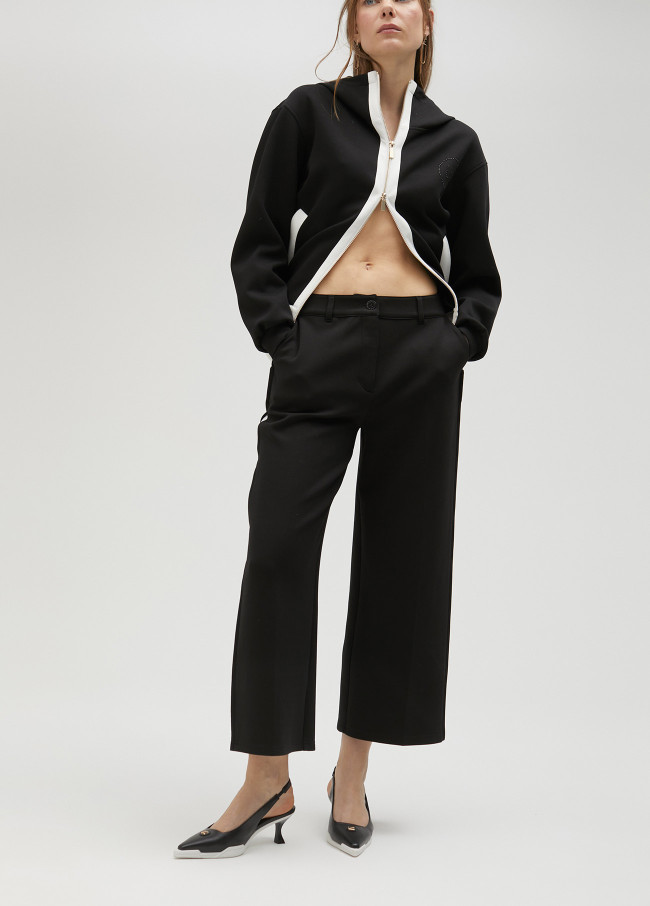 Lola Casademunt Pantalón Negro Y Blanco En Lateral