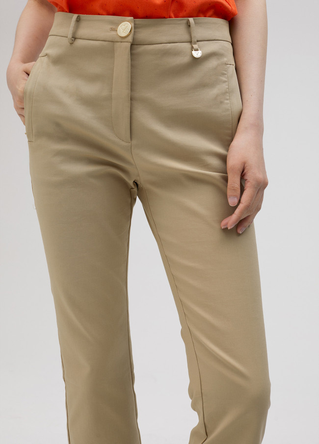 Lola Casademunt Pantalón Straight Chino
