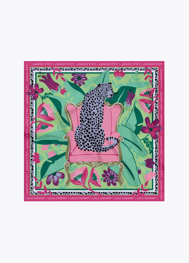 lola casademunt Pañuelo satinado leopardo sentado