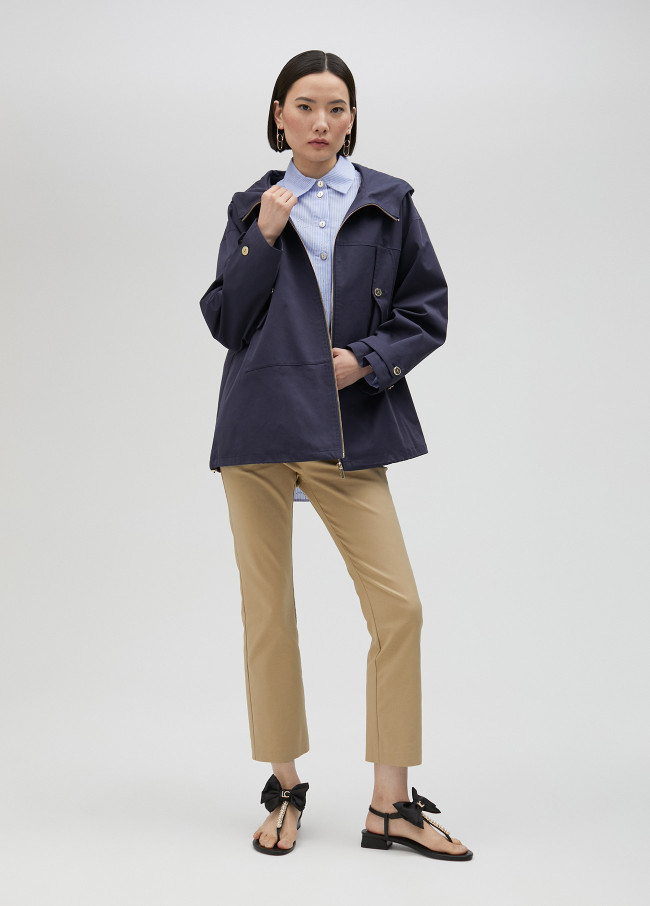 lola casademunt Parka corta con capucha