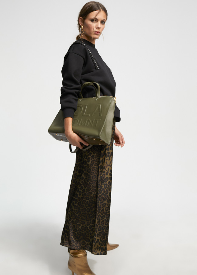 Lola Casademunt Shopper Logo Relieve