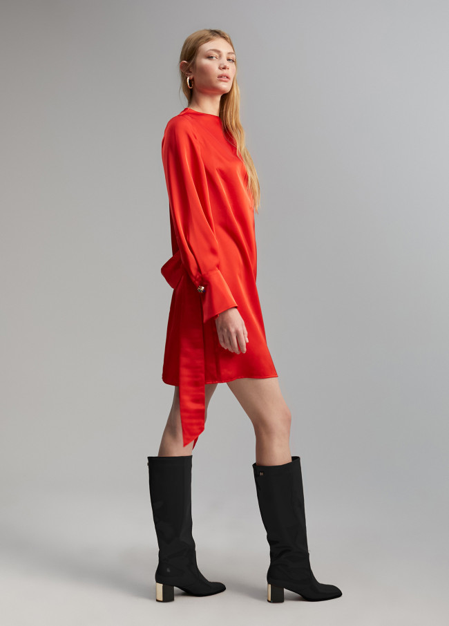 Lola Casademunt Vestido Corto Satinado