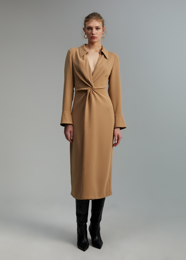 lola casademunt Vestido midi nudo