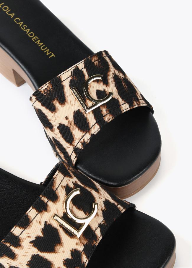 Lola Casademunt Zueco Tejido Leopardo
