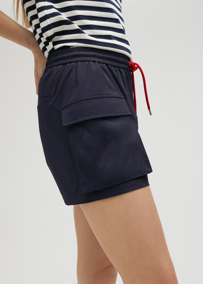 Lola Casademunt Pantalón Corto Técnico. Limited Edition